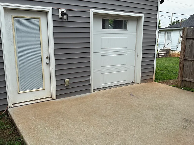 1391 Fosters Aly — Photo 2