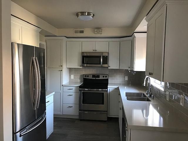 1st image of 375 Cliff Dr APT 5