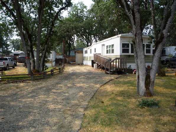 380 W Gregory Rd Unit 9, Central Point, OR 97502