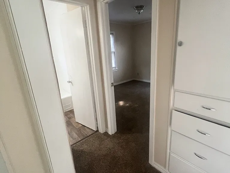 1714 E Cedar Ave — Photo 5