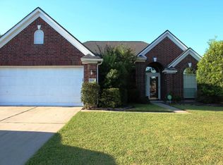 10327 Redwood Dr, Baytown, TX 77523