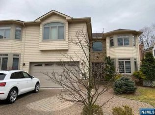 286 Tenafly Rd, Tenafly, NJ 07670