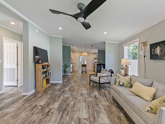 4th image of 403 Striped Bass Avenue