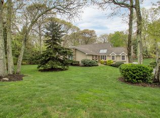 18 Stony Hill Path, Smithtown, NY