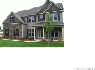 833 Langley Dr, Concord, NC 28025