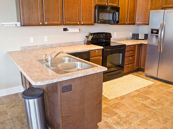 5th image of 3245 W Desert Lily Dr