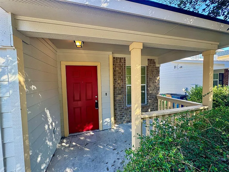 7812 Duber Ln — Photo 3