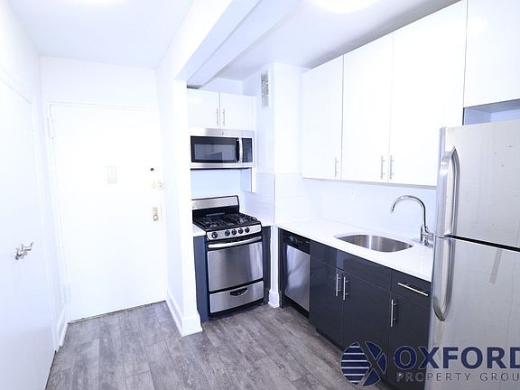 5th image of 4140 Denman St #6R