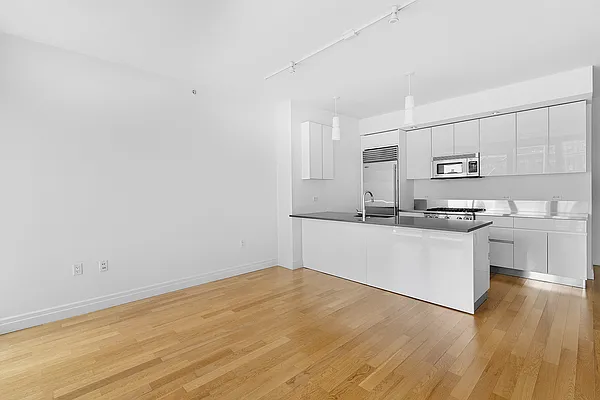 Rented by Mirador Real Estate | media 1