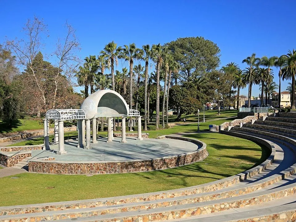 One park Apartments