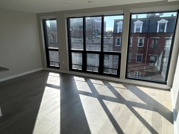244 Hanover St, Boston, MA
