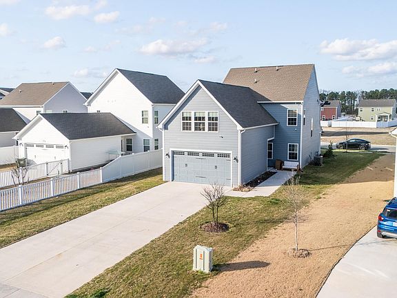 3rd image of 106 Ryker Road E