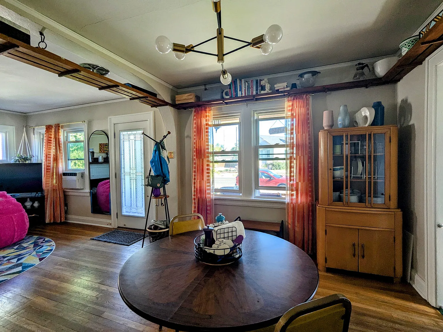 2 bed, 936 sqft, $1,400 — Photo 3