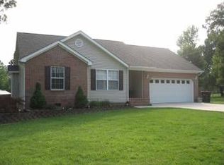 6 Pinewood Dr, Fort Oglethorpe, GA 30742