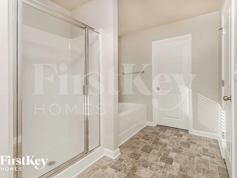 201 Southwind Cir — Photo 13