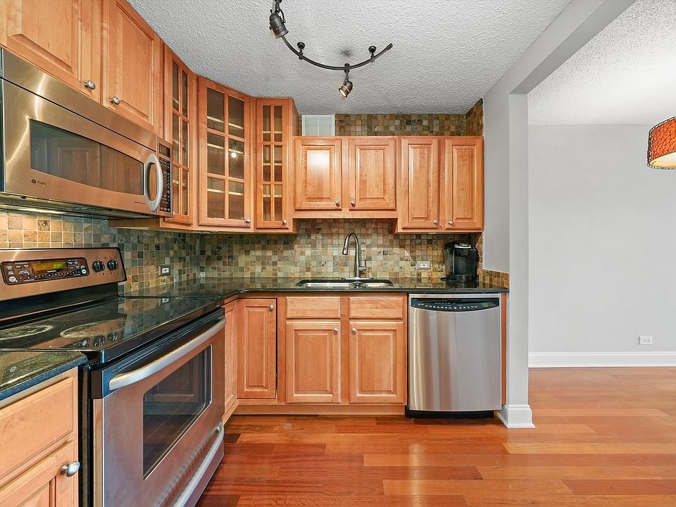 33 W. Delaware Pl. Condos Chicago, IL Zillow