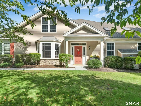 17 Watkins Drive #17, Newtown, CT 06482