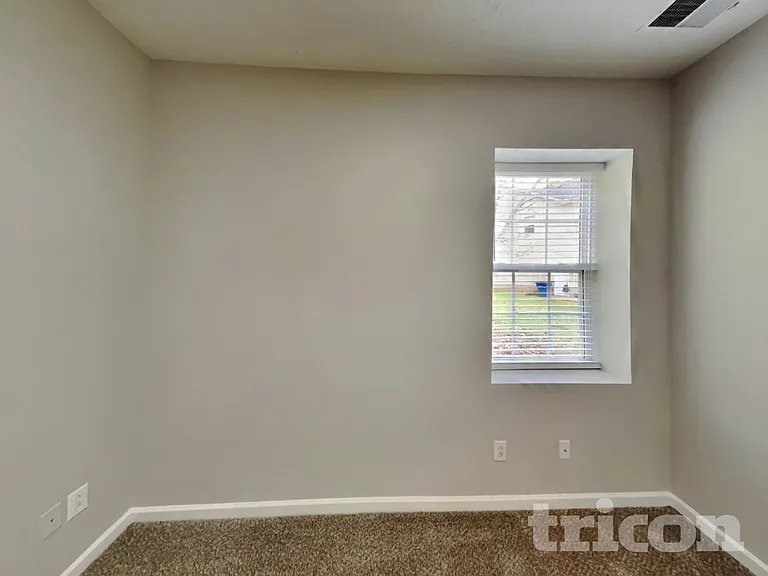 154 Braxton Park Ln — Photo 10
