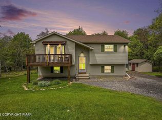 13 Denise Ct, Albrightsville, PA 18210