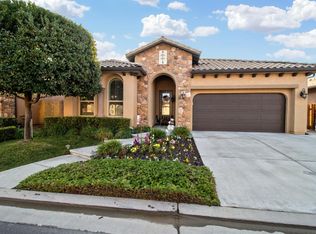 11326 N Via Napoli Dr, Fresno, CA