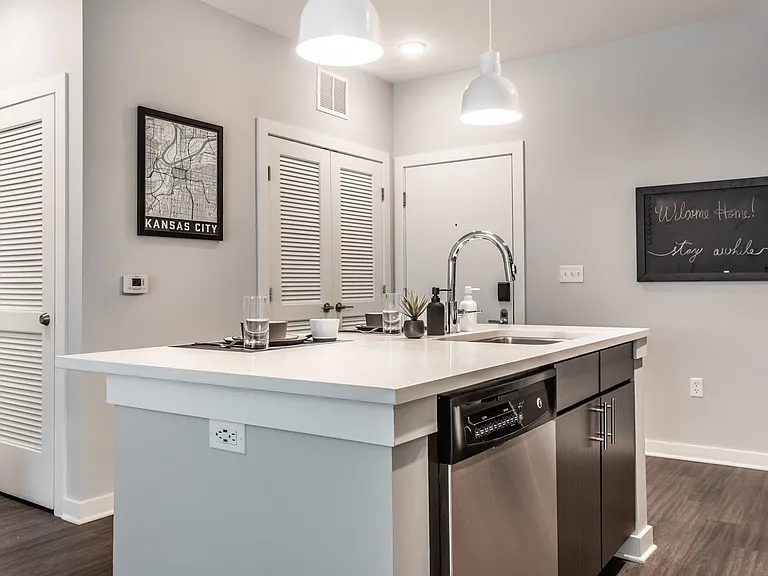Gallerie Apartments — Photo 14