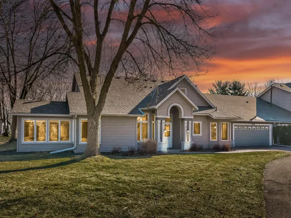 2562 Manitou Ln, White Bear Lake, MN 55110