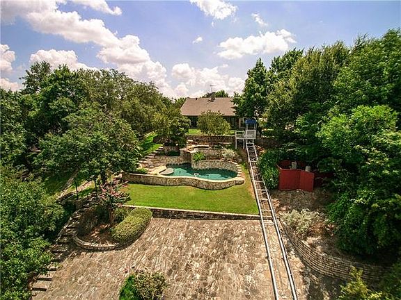 4th image of 5131 Fairway Cir