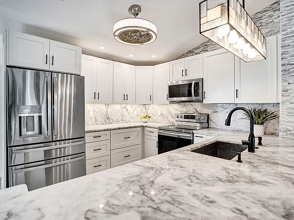 2nd image of 8062 Cassia Drive