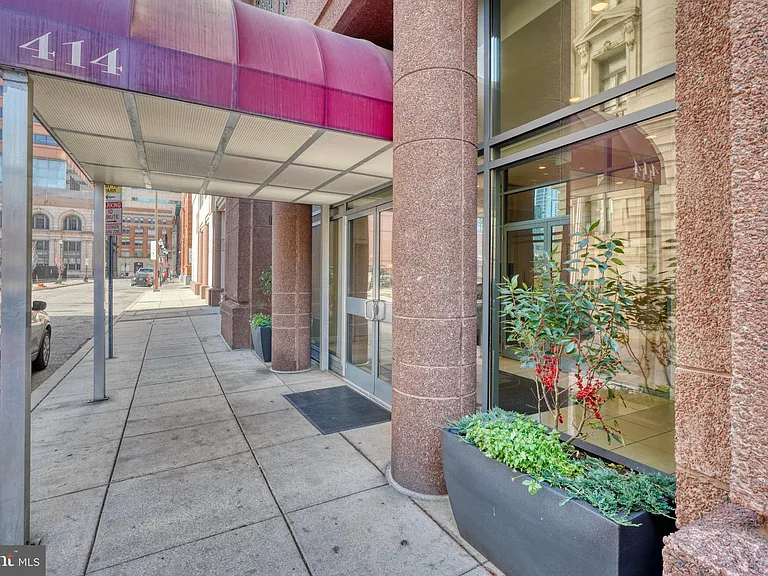 414 Water St #1404 — Photo 2
