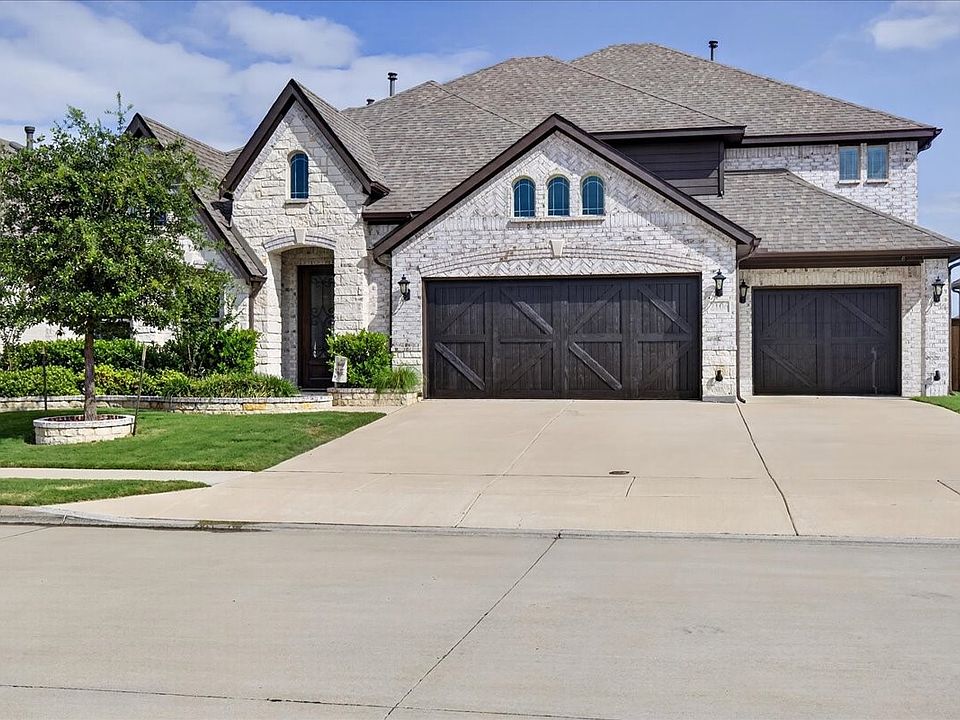 1st image of 2106 Devonblue Dr
