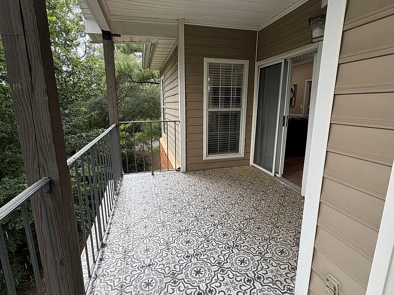 2034 Waterford Pl — Photo 8