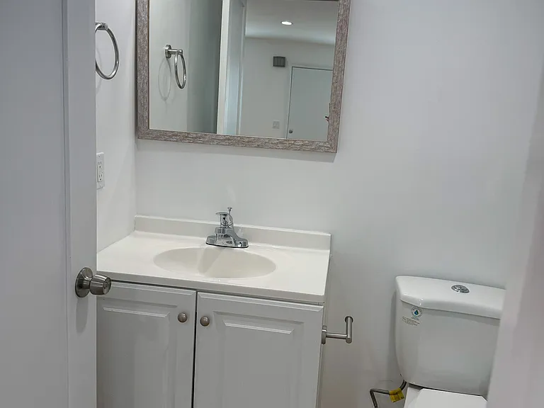 740 W 24th St. — Photo 26