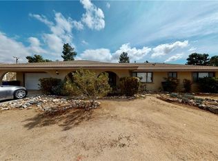 16451 Arcata Ln, Apple Valley, CA 92307