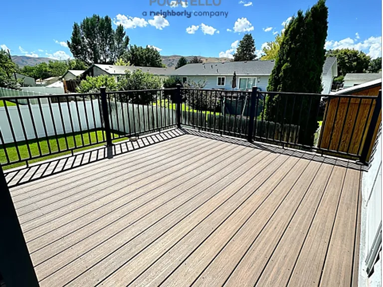 1215 Cottage Ave — Photo 16
