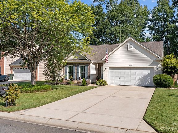 2nd image of 1676 Baylor Dr