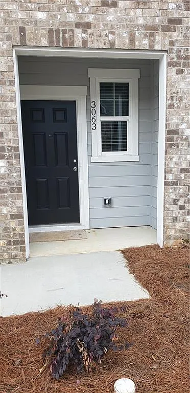 3 bed, 2.5 bath, 1386 sqft, $1,950 — Photo 2