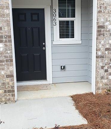 2nd image of 3063 Tarian Way