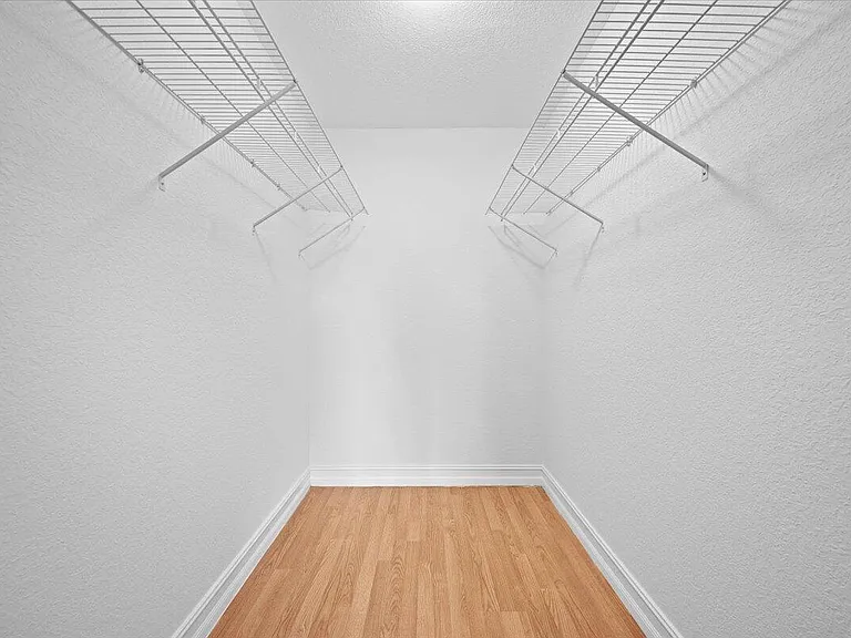 190 Lake Evelyn Dr #190 — Photo 15