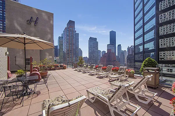 Rented by Yoram Adin, LREB | media 2