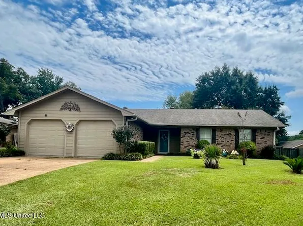 836 Black Oak Cir, Pearl, MS 39208
