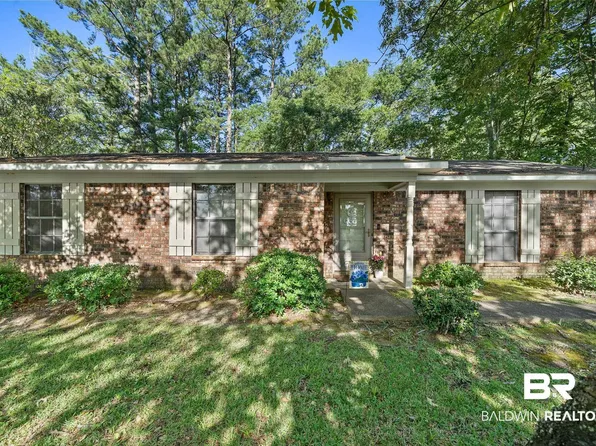 104 La Bonne Dr, Saraland, AL 36571