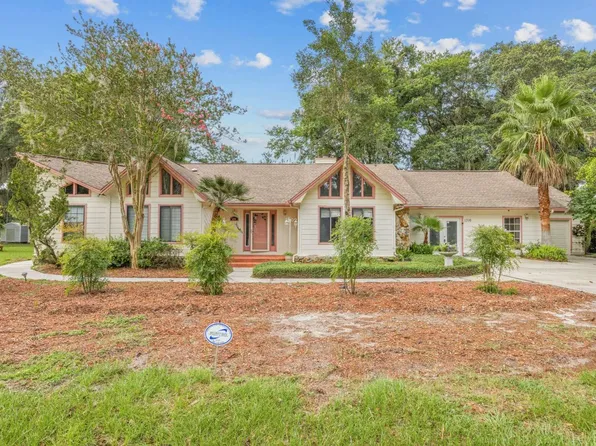 1316 NW Frontier Dr, Lake City, FL 32055