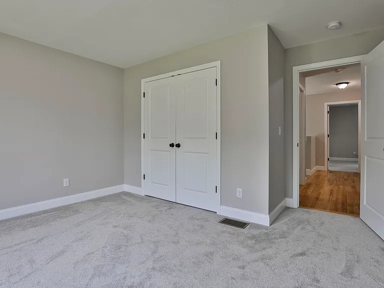 7 Horizon Dr #B — Photo 31