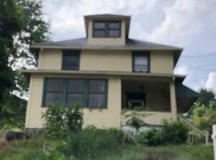 1588 Franklin St, Johnstown, PA 15905