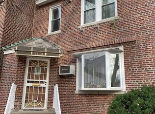 71-03 72nd St, Ridgewood, NY 11385