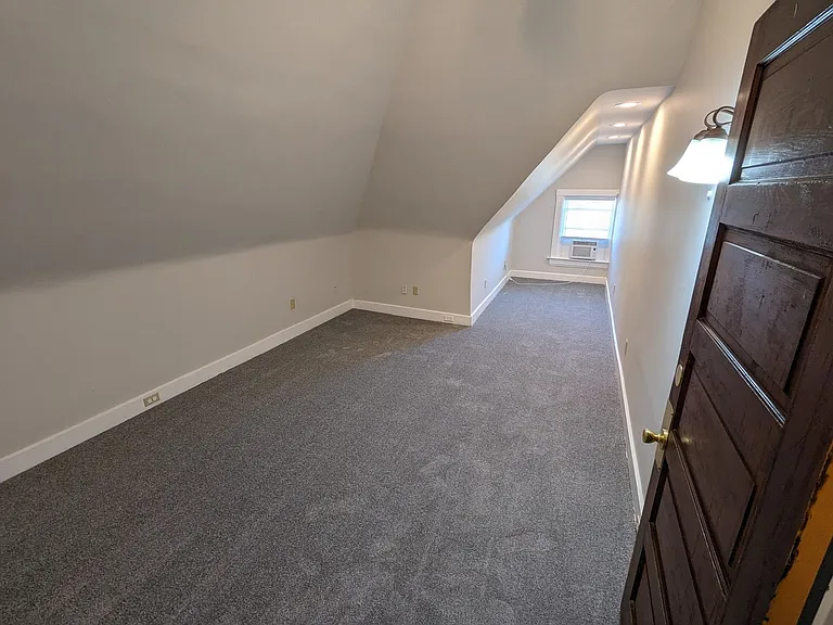 2153 Slane Ave — Photo 8