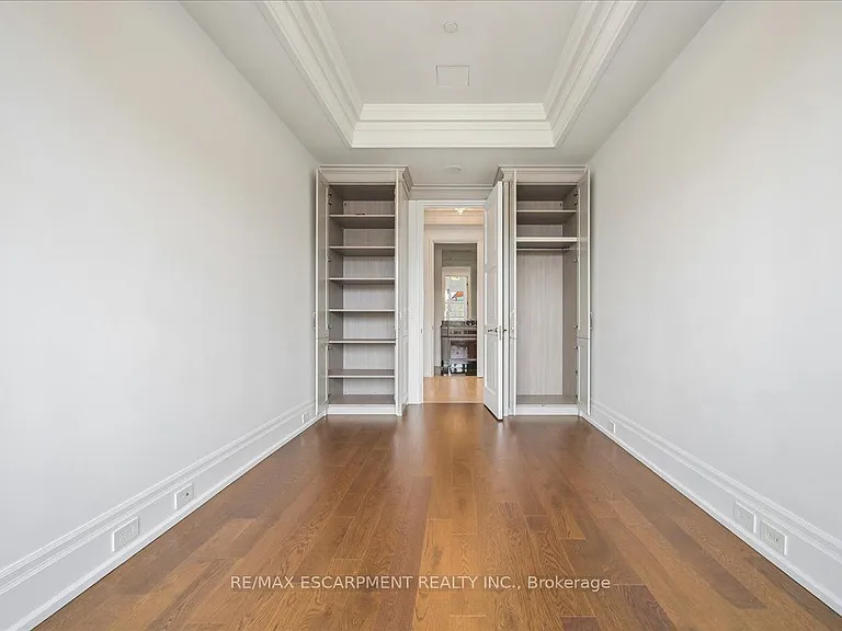 300 Randall St S #211 — Photo 20
