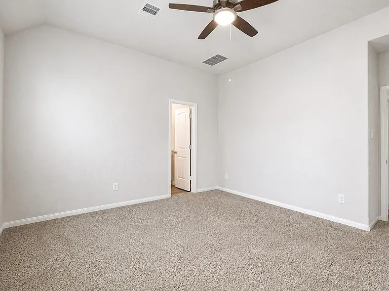24811 Landolfi Dr — Photo 5