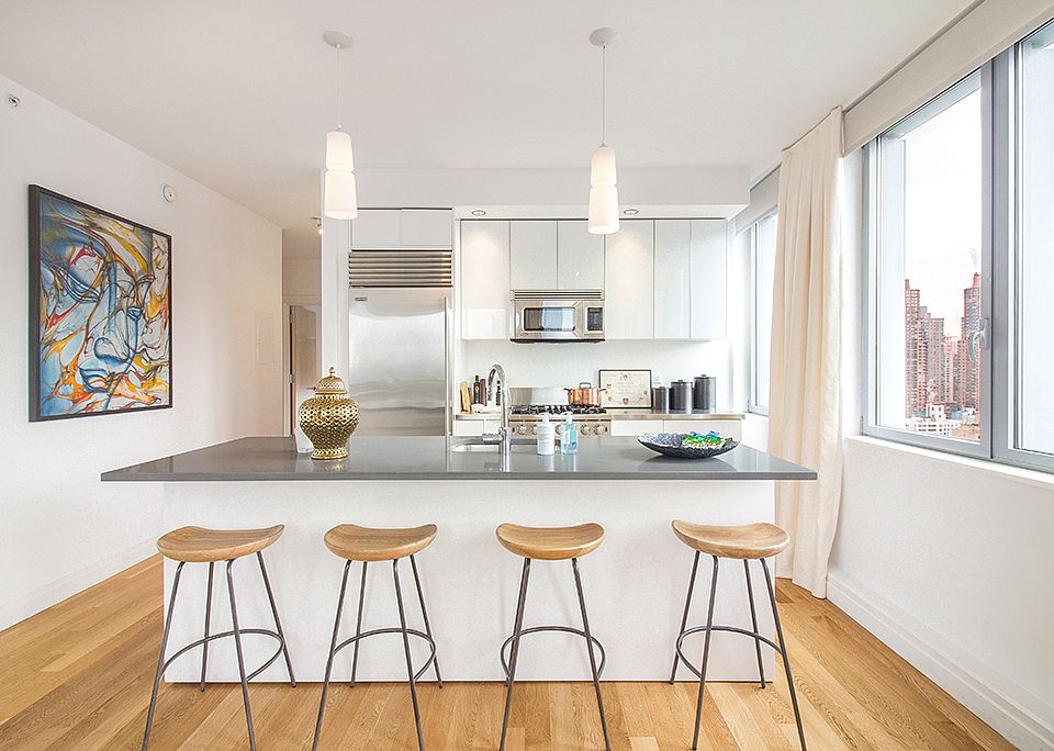 1st image of 554 W 54th St Unit 25L