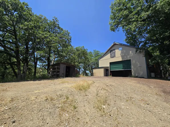 705 Bigfoot Path Rd, Zenia, CA 95595